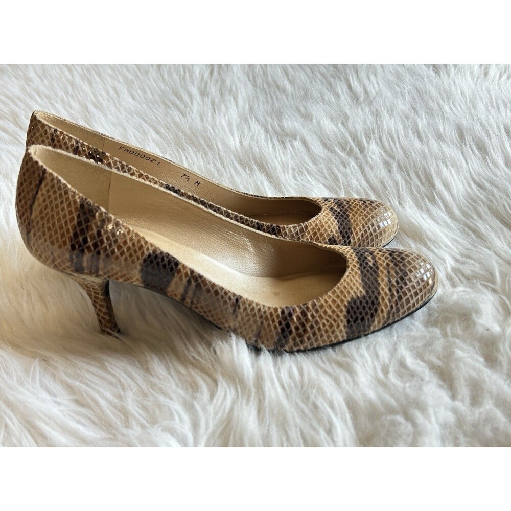 Stuart Weitzman Size 7.5 Leather Snakeskin Pumps Made In Spain Old Money